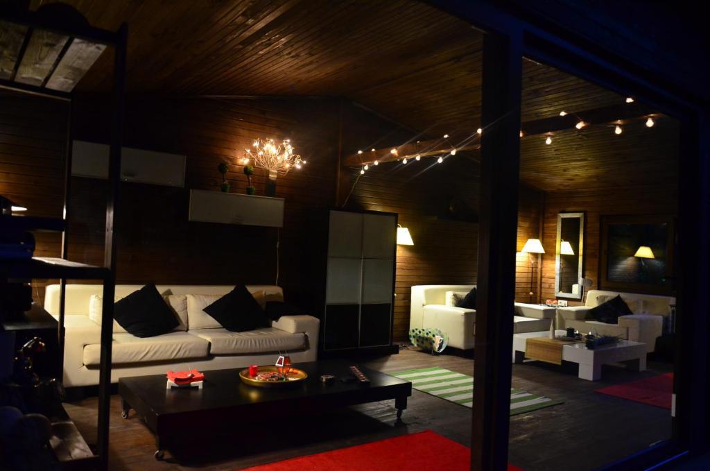 Lukkies Lodge Çıralı