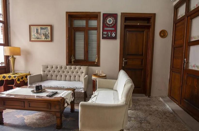 Lily Town Boutique Hotel