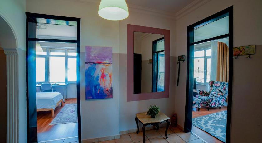Mavi Avlu Old Town Apartments