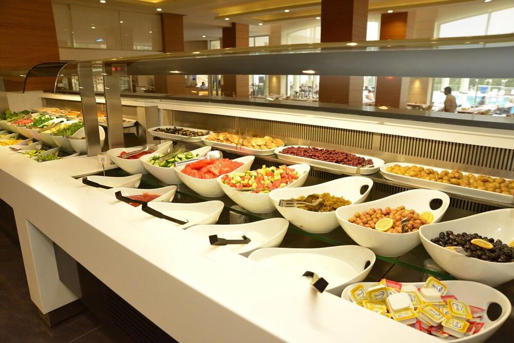 Orka Sunlife Resort Hotel & Aquapark