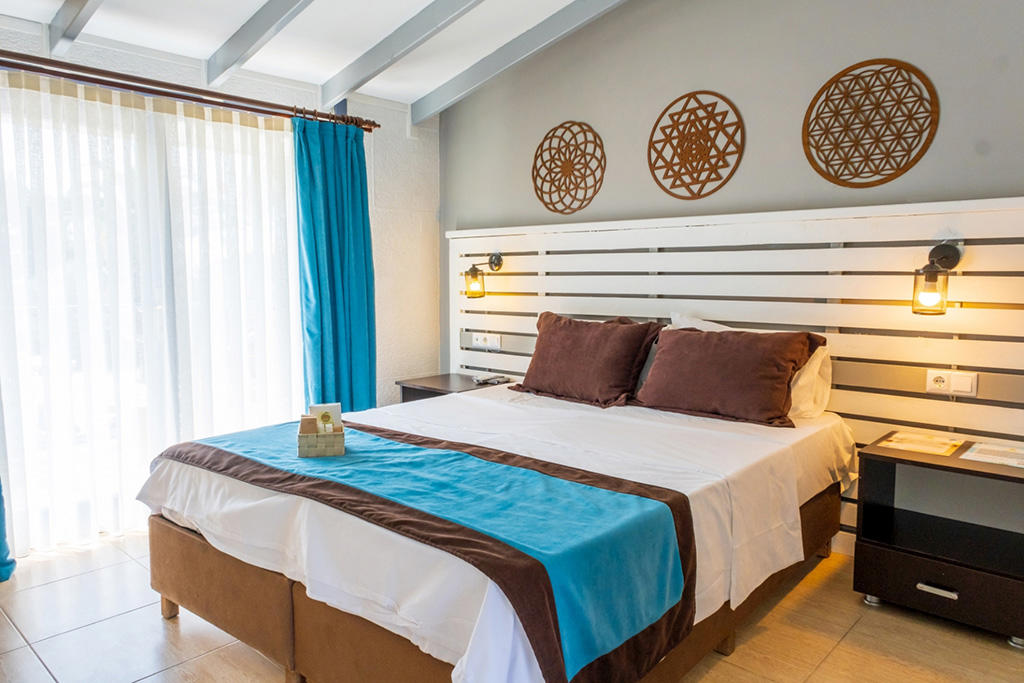 Assos Hunters Hotel