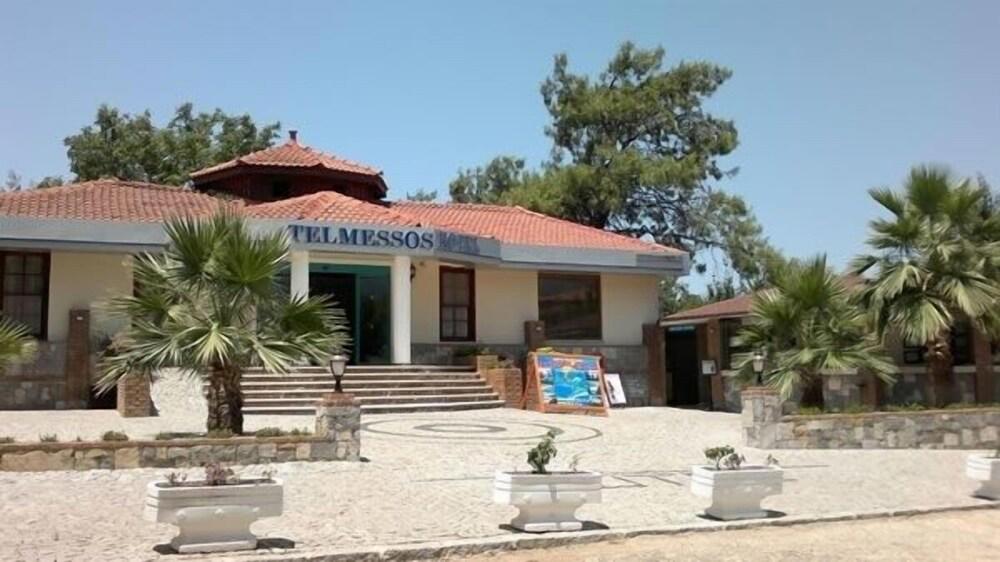 Telmessos Neva Muhafazakar Aile Oteli