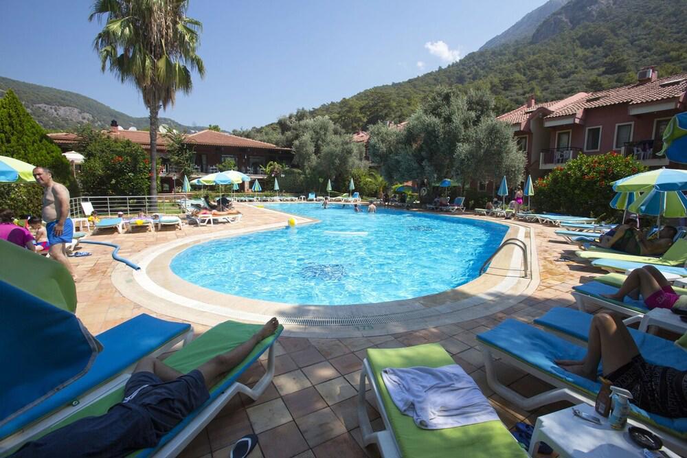 Öz Katre Hotel