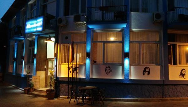 Blue Hotel