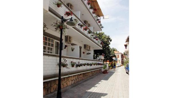 Paradise Hotel