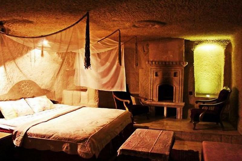 Hilem Cave House