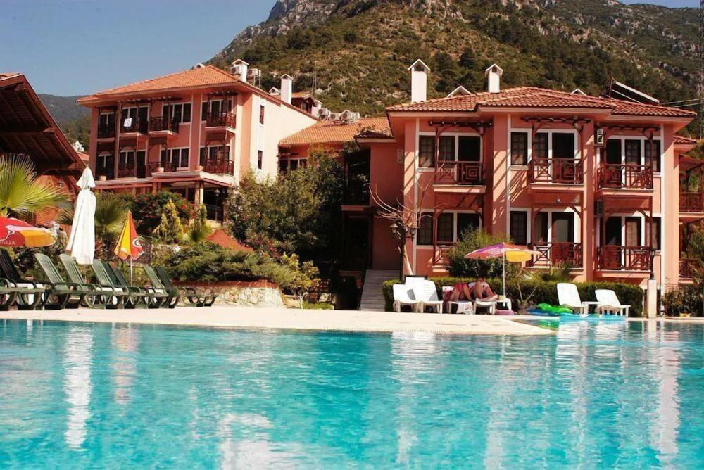 Pink Palace Hotel