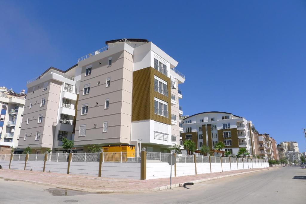 Emerald Green Residence