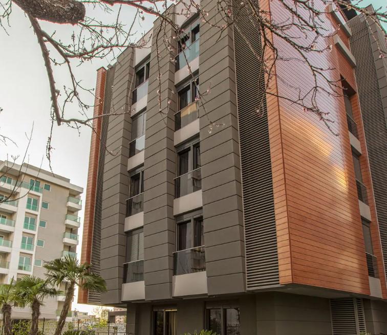 Bmk Suites & Apartments