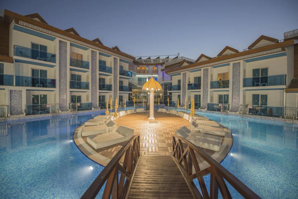 Ocean Blue High Class Hotel & Spa