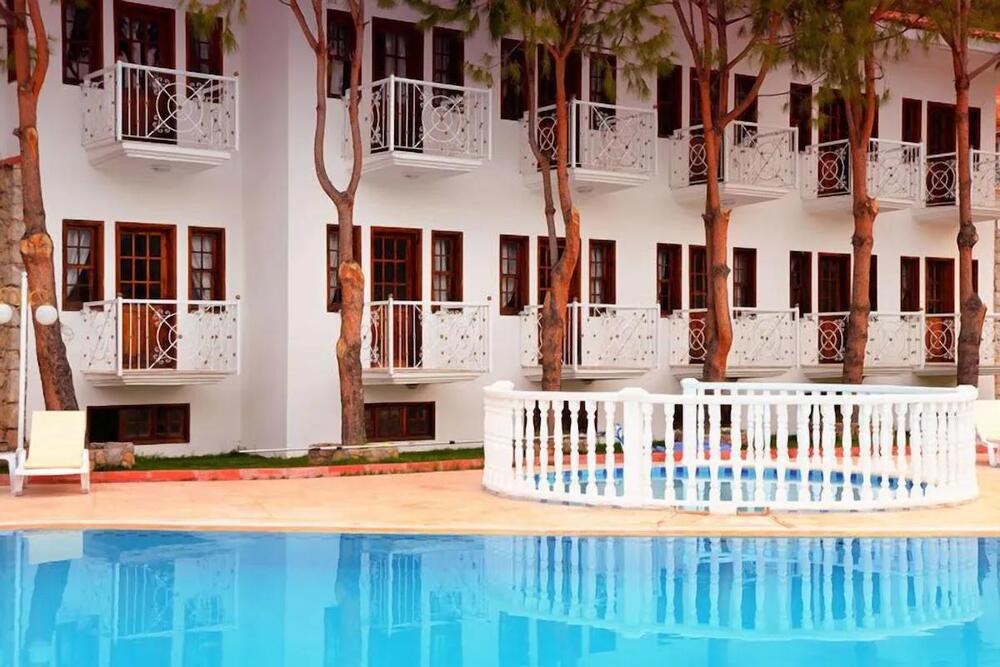 White Otel Ölüdeniz