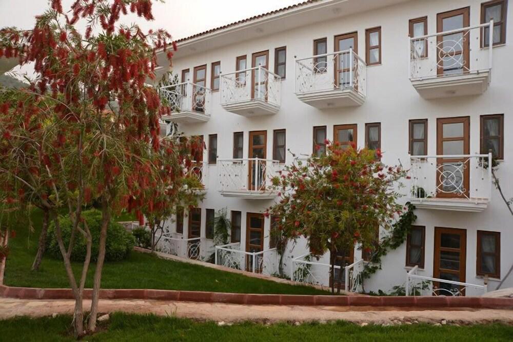 White Otel Ölüdeniz