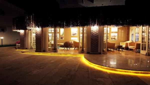 The Pinehill Hotel & Suites