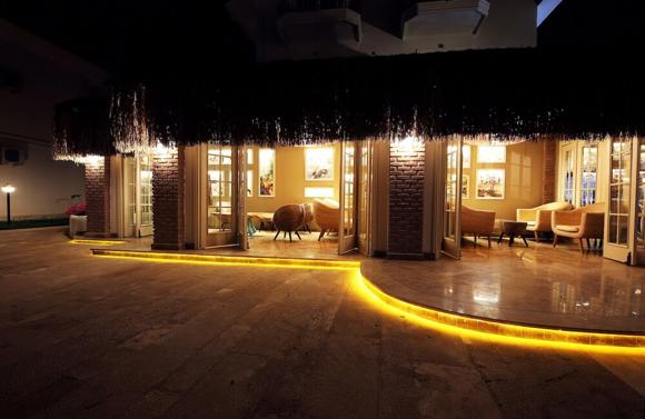 The Pinehill Hotel & Suites