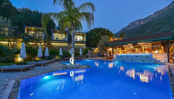 Morina Deluxe Hotel