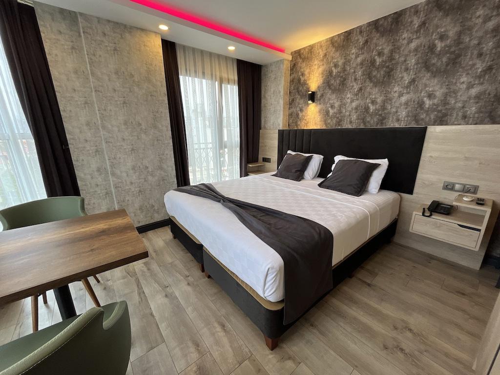 Avni Bey Otel