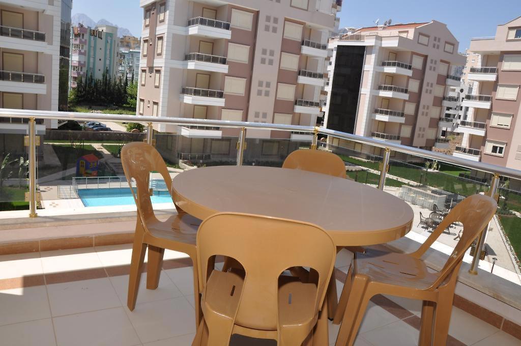 Roza Apartments
