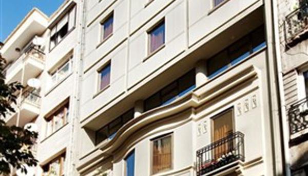 Gallery Residence & Hotel