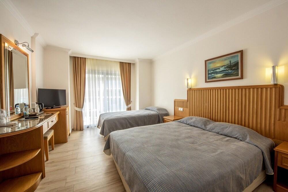 Belcehan Hotel