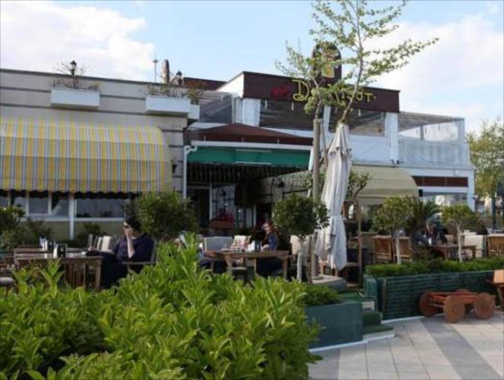 Postaci Homes