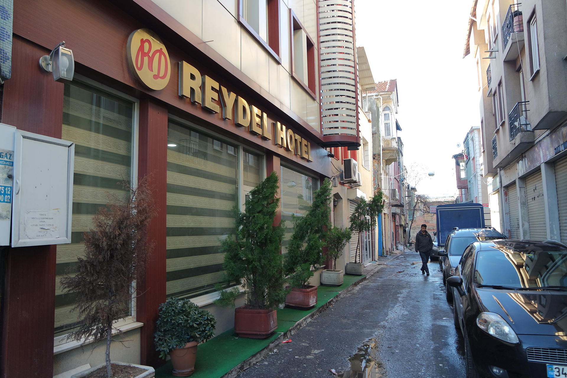 Reydel Hotel