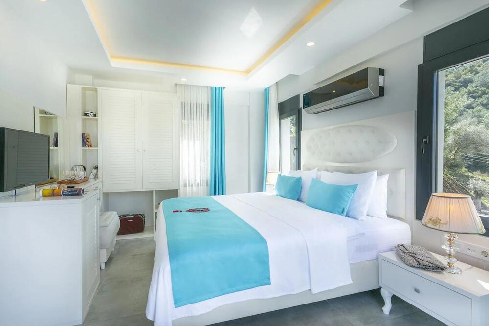 Monastery Suites Hotel