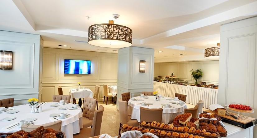 Renata Suites Boutique Hotel