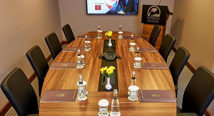 Renata Suites Boutique Hotel