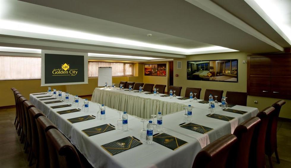 Golden City Hotel