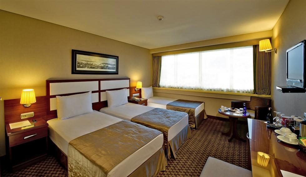 Golden City Hotel