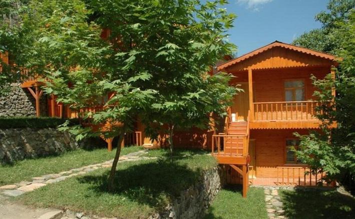 Kapuzbaşı Şelale Motel