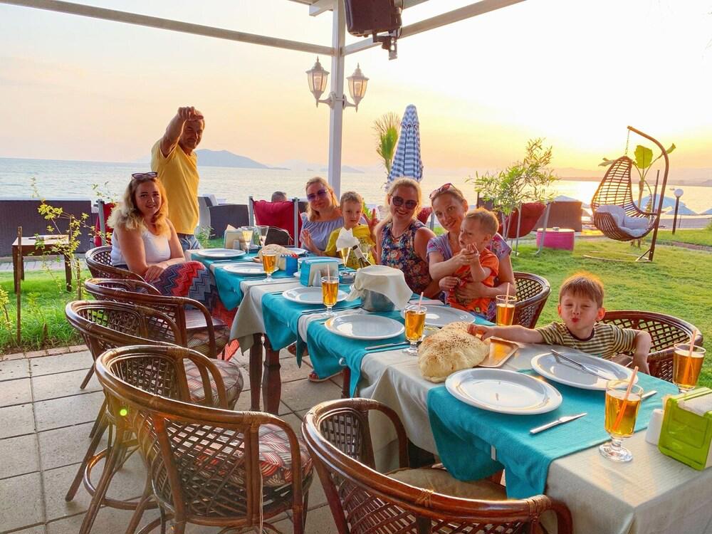 Yücel Hotel 