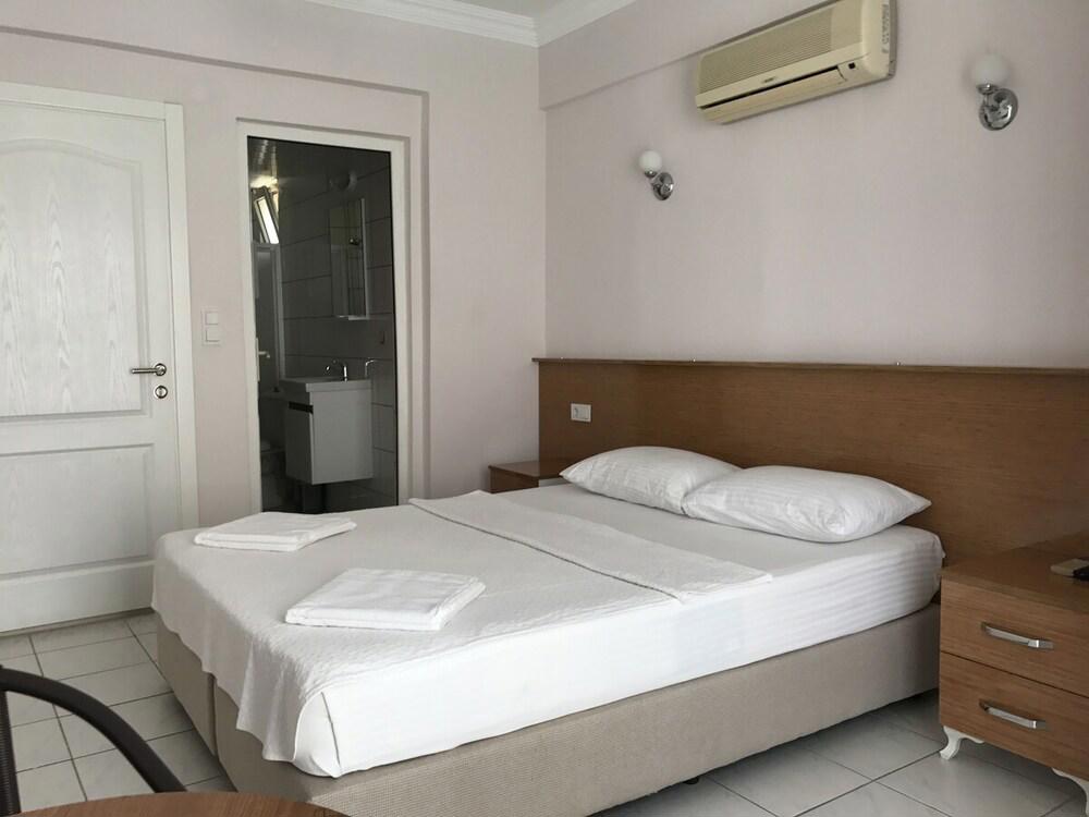 Çam Hotel