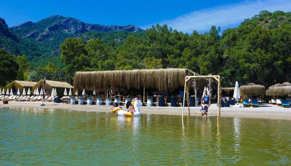 Green Pine Beach