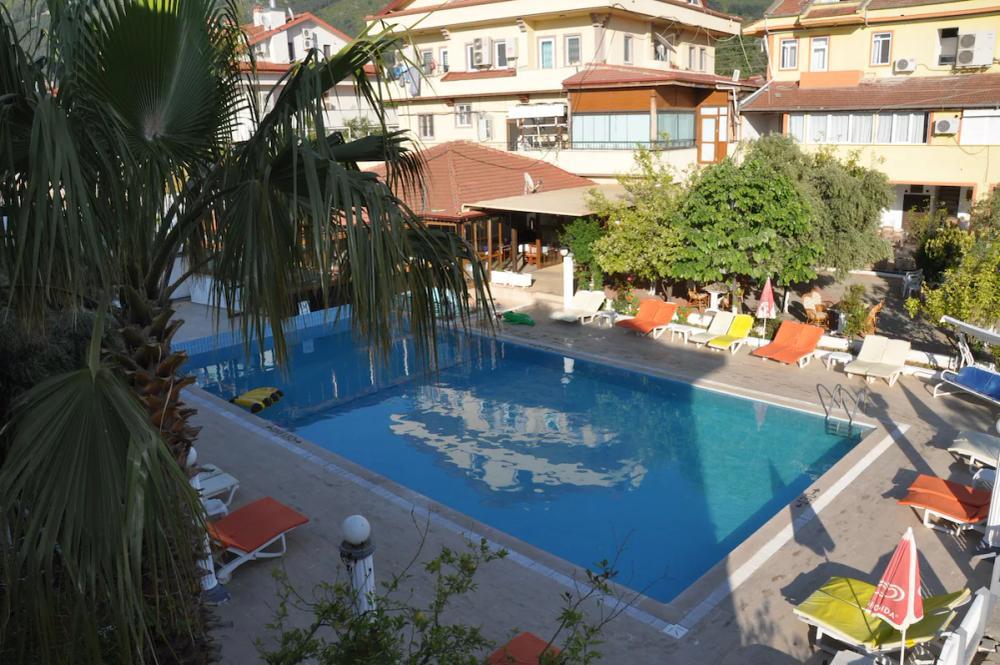 Meşe Hotel & Apartments