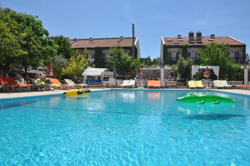 Meşe Hotel & Apartments