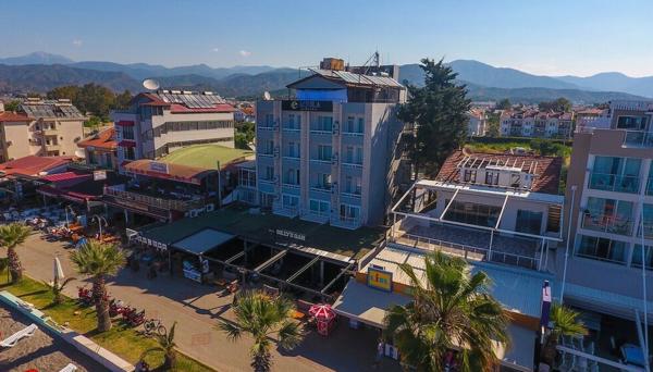 Aquila Beach Hotel