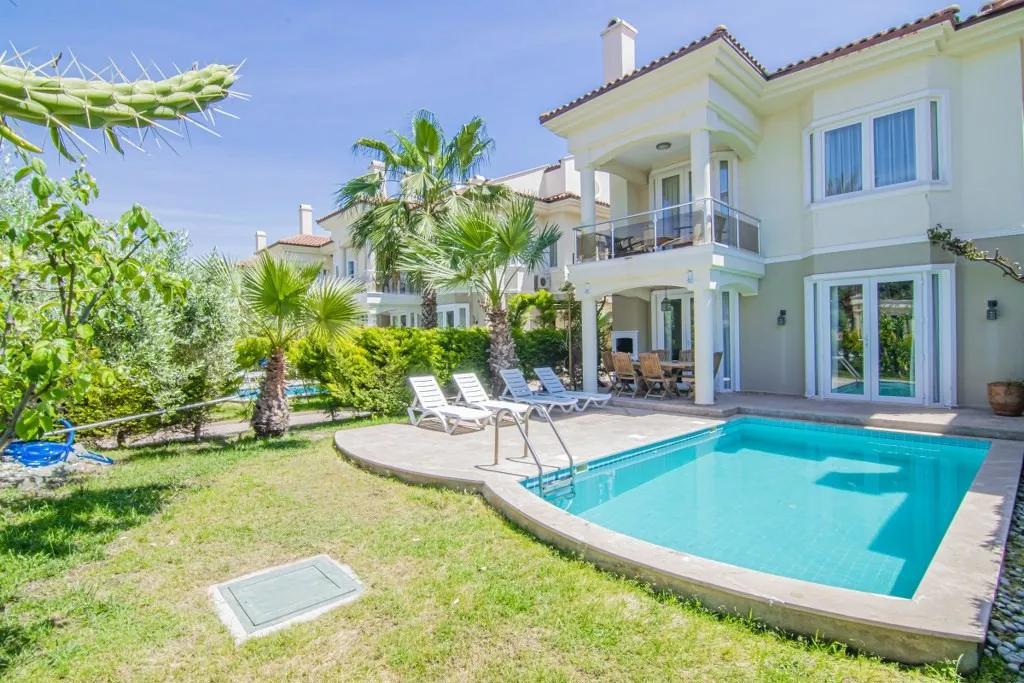 Sunset Beach Club Aqua Lettings