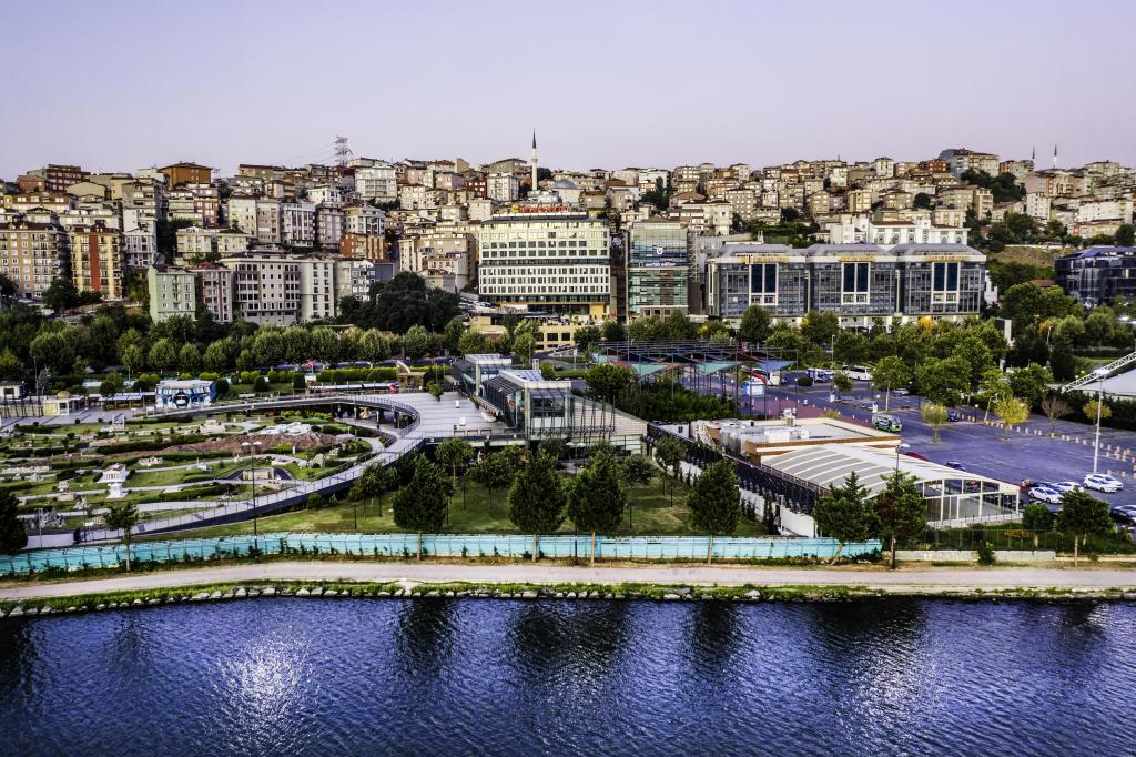 Arise Hotel Golden Horn