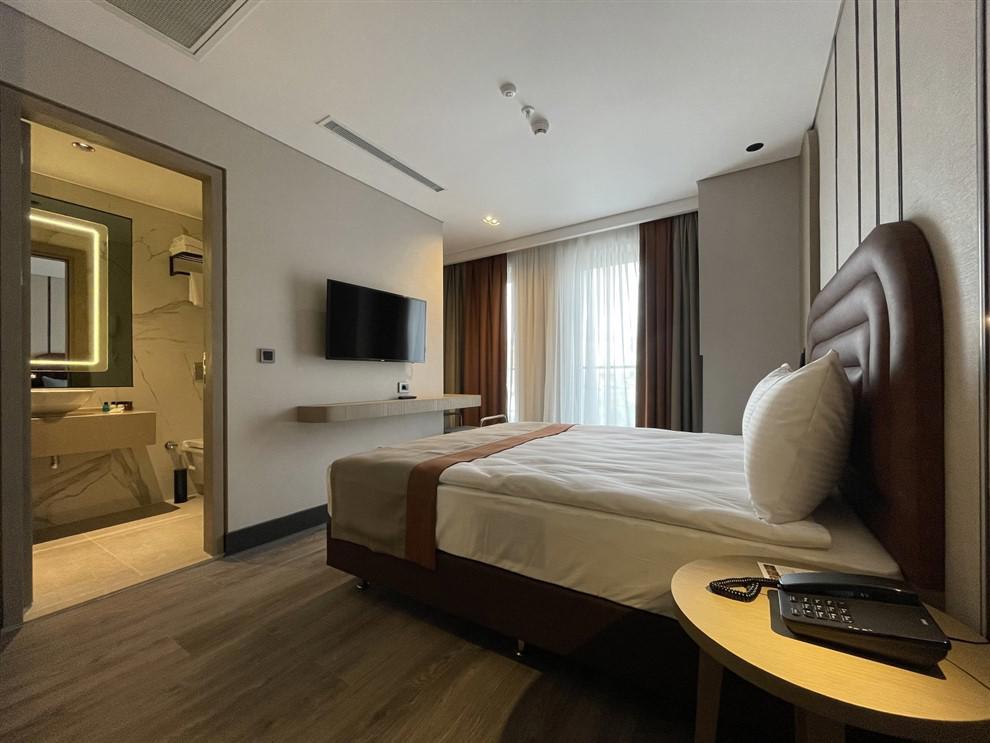 Edition Old City Boutique Hotel