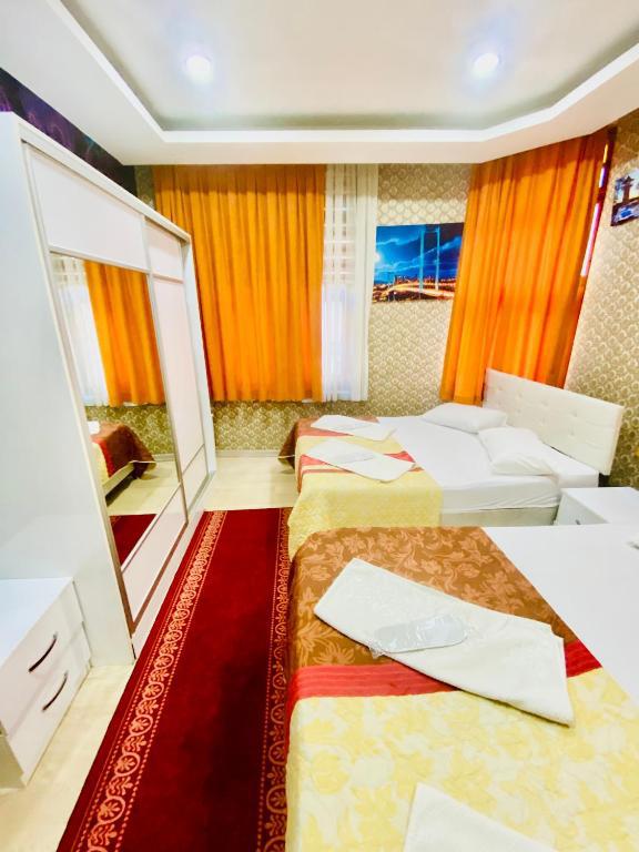 Cube Suites