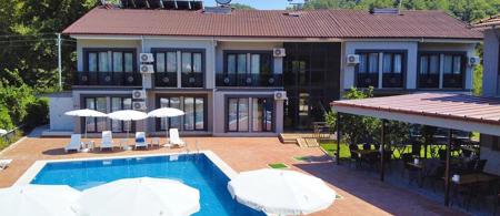 The Halcyon Rooms & Suites Hotel