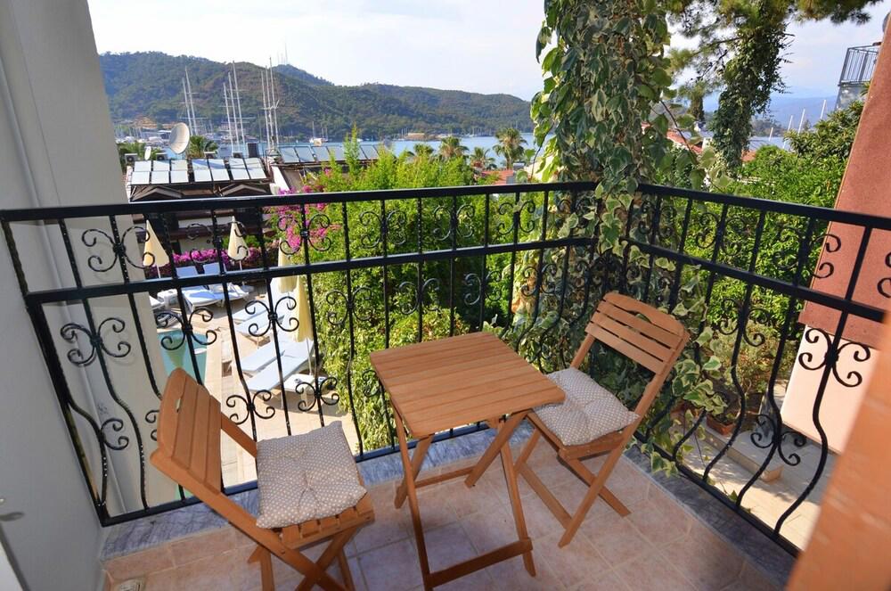 Mykonut Boutique Suites
