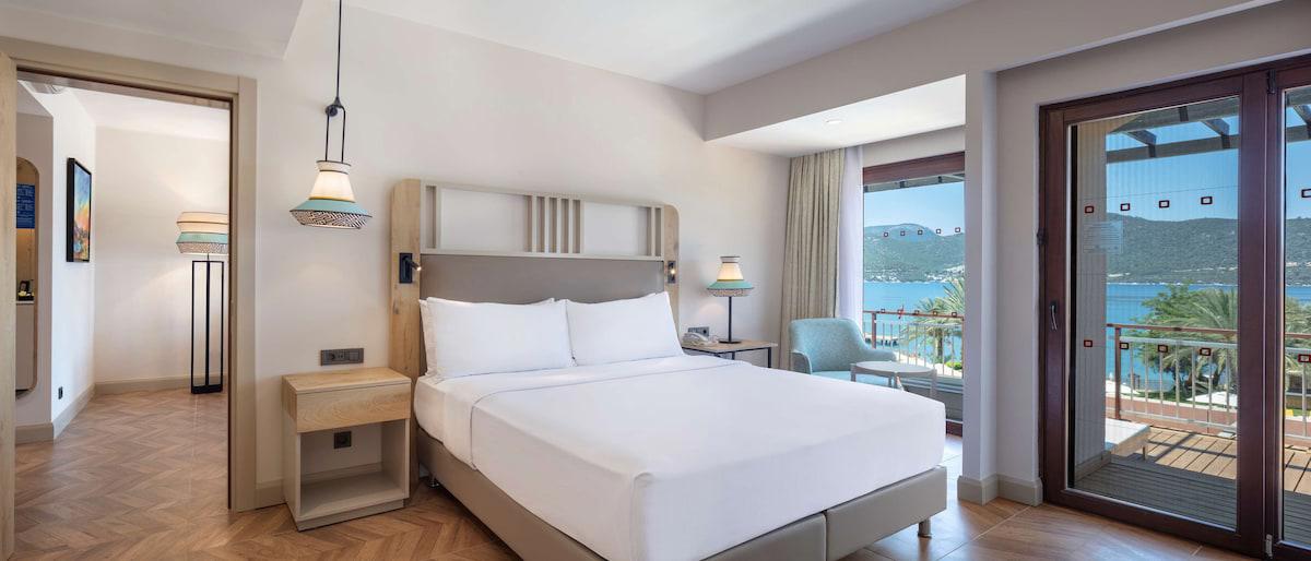 DoubleTree by Hilton Bodrum Işıl Club Resort