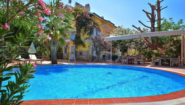 Mountain Valley Apartments & Villa's