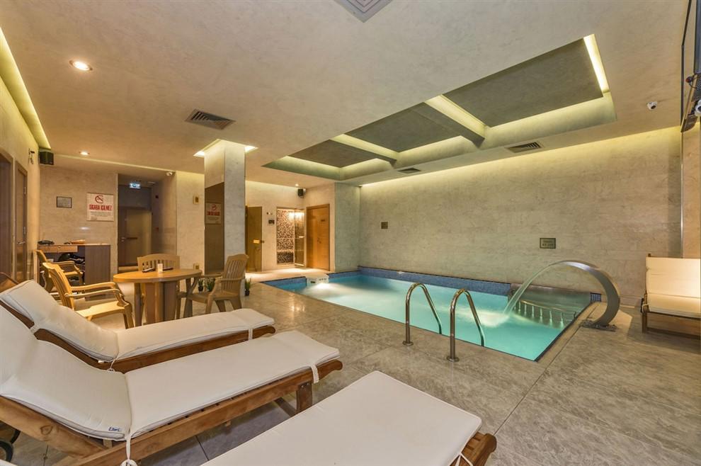 The Meretto Hotel