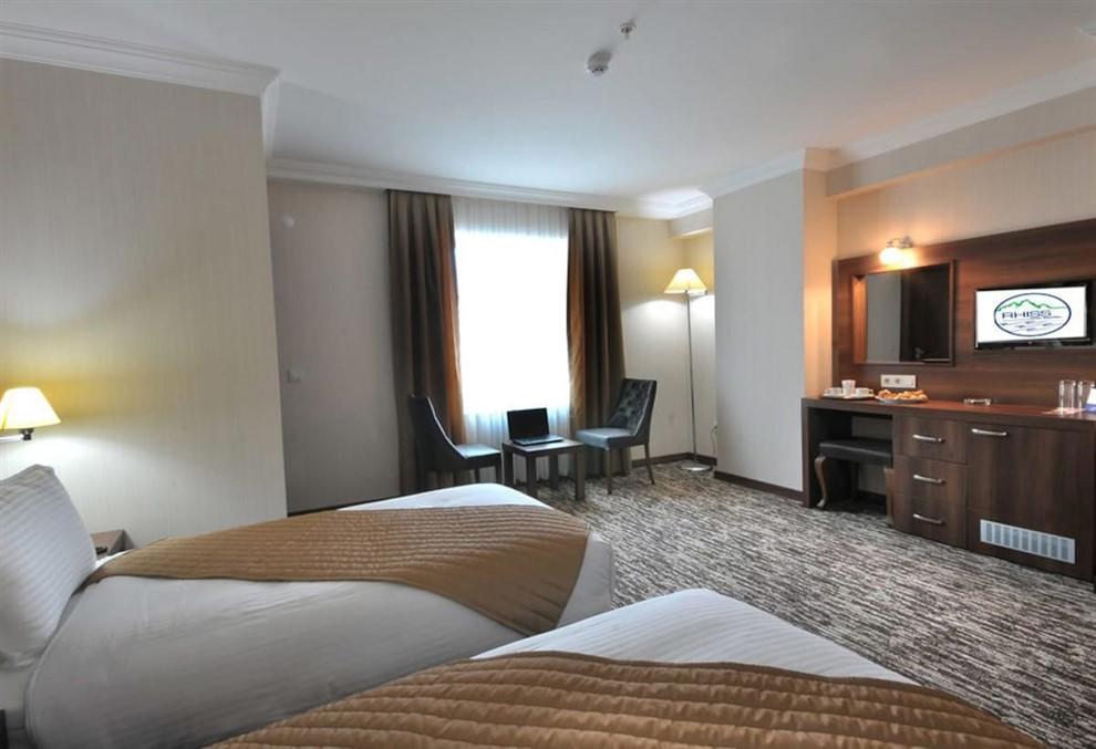 Rhiss Hotel Bostancı