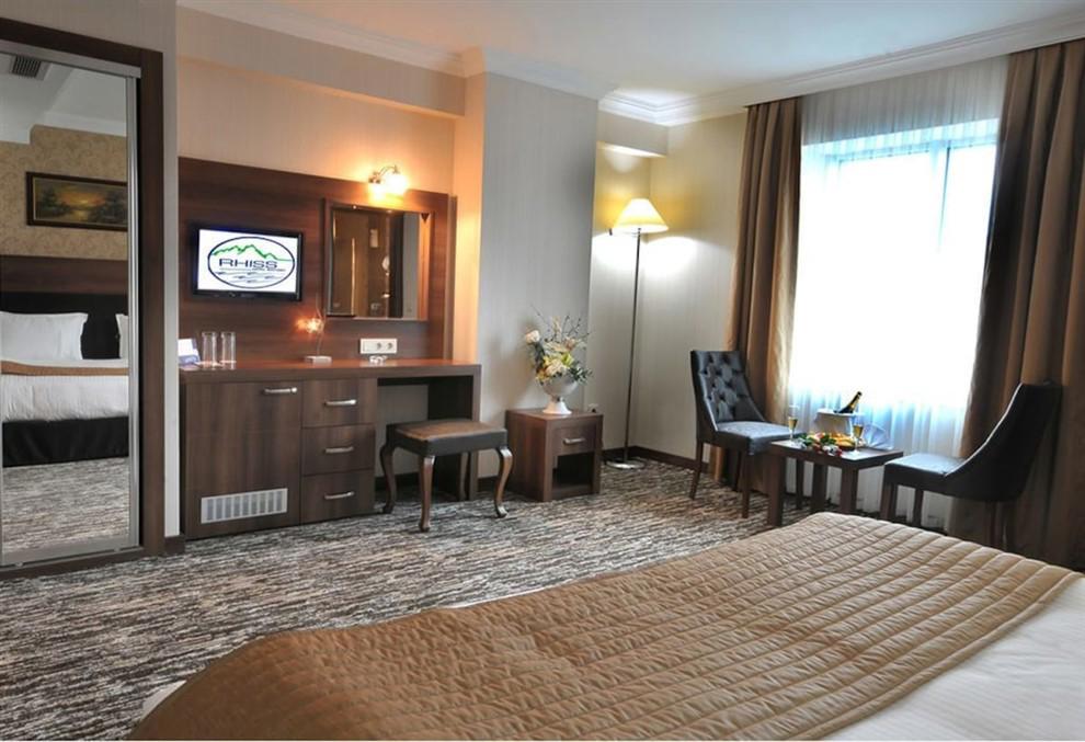 Rhiss Hotel Bostancı
