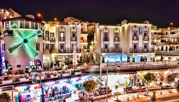 Sky Vela Hotel