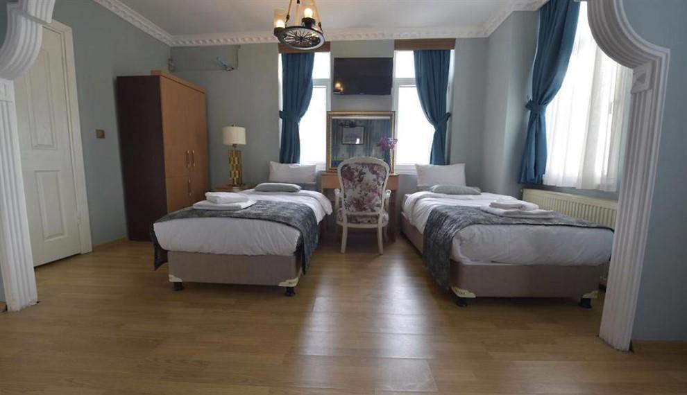 Golden Palace Hotel